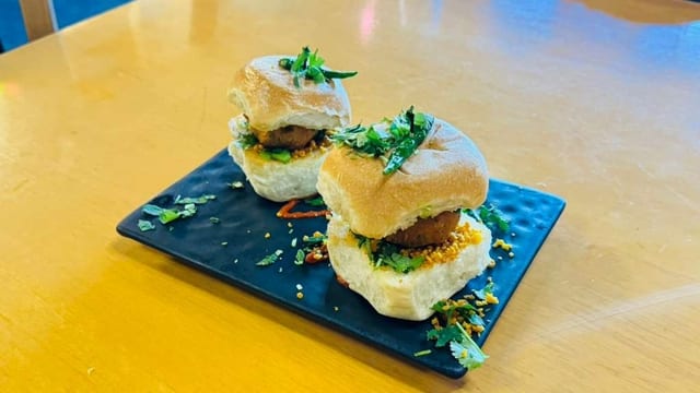 Vada Pav.